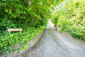 Entrance Driveway- click for photo gallery